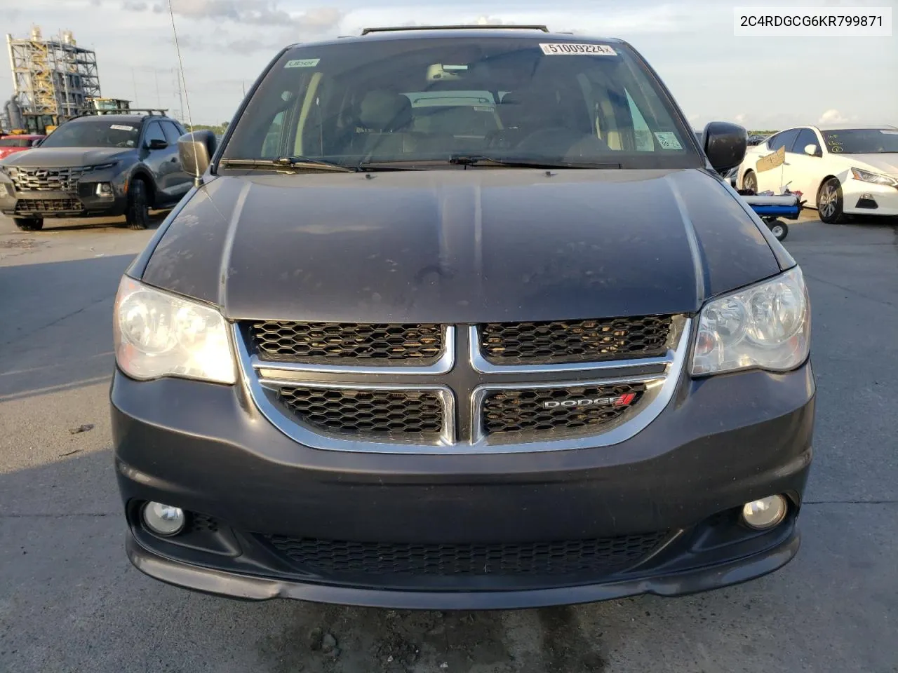 2019 Dodge Grand Caravan Sxt VIN: 2C4RDGCG6KR799871 Lot: 51009224