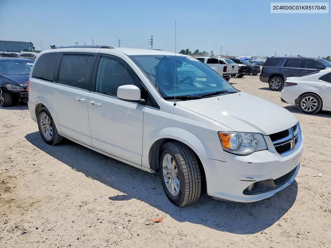 2C4RDGCG1KR517040 2019 Dodge Grand Caravan Sxt