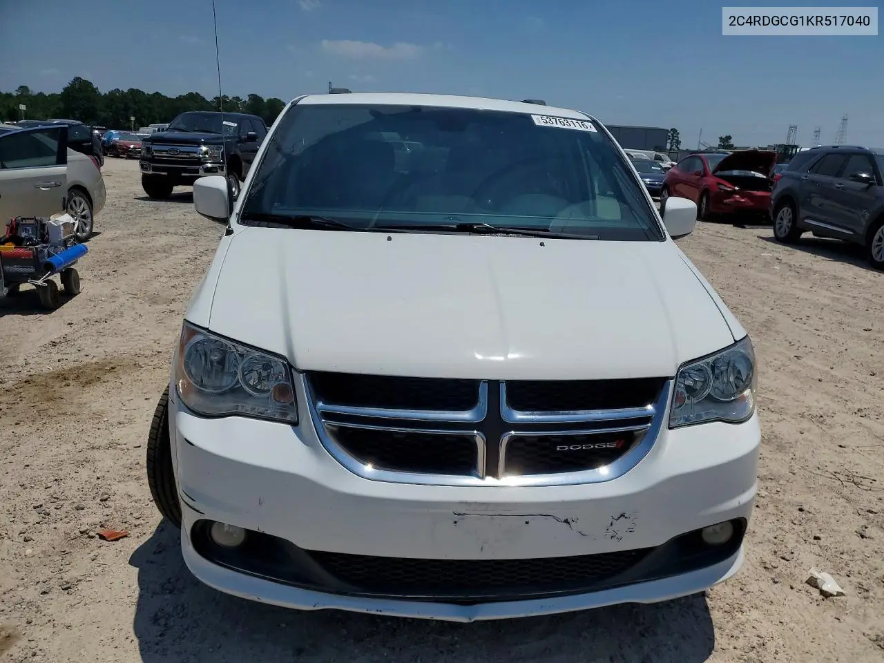 2C4RDGCG1KR517040 2019 Dodge Grand Caravan Sxt
