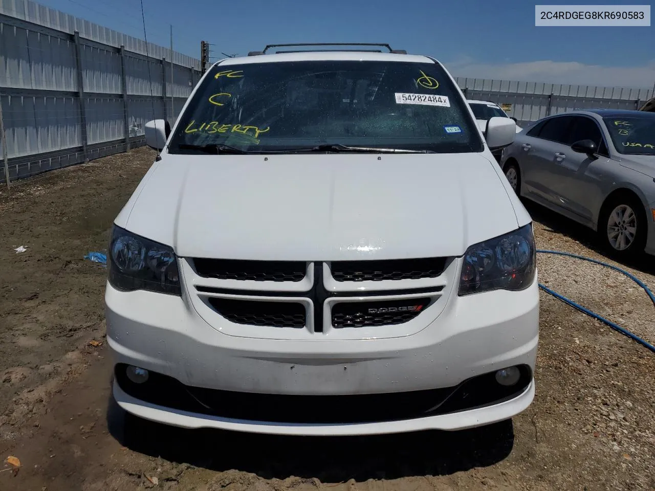 2C4RDGEG8KR690583 2019 Dodge Grand Caravan Gt