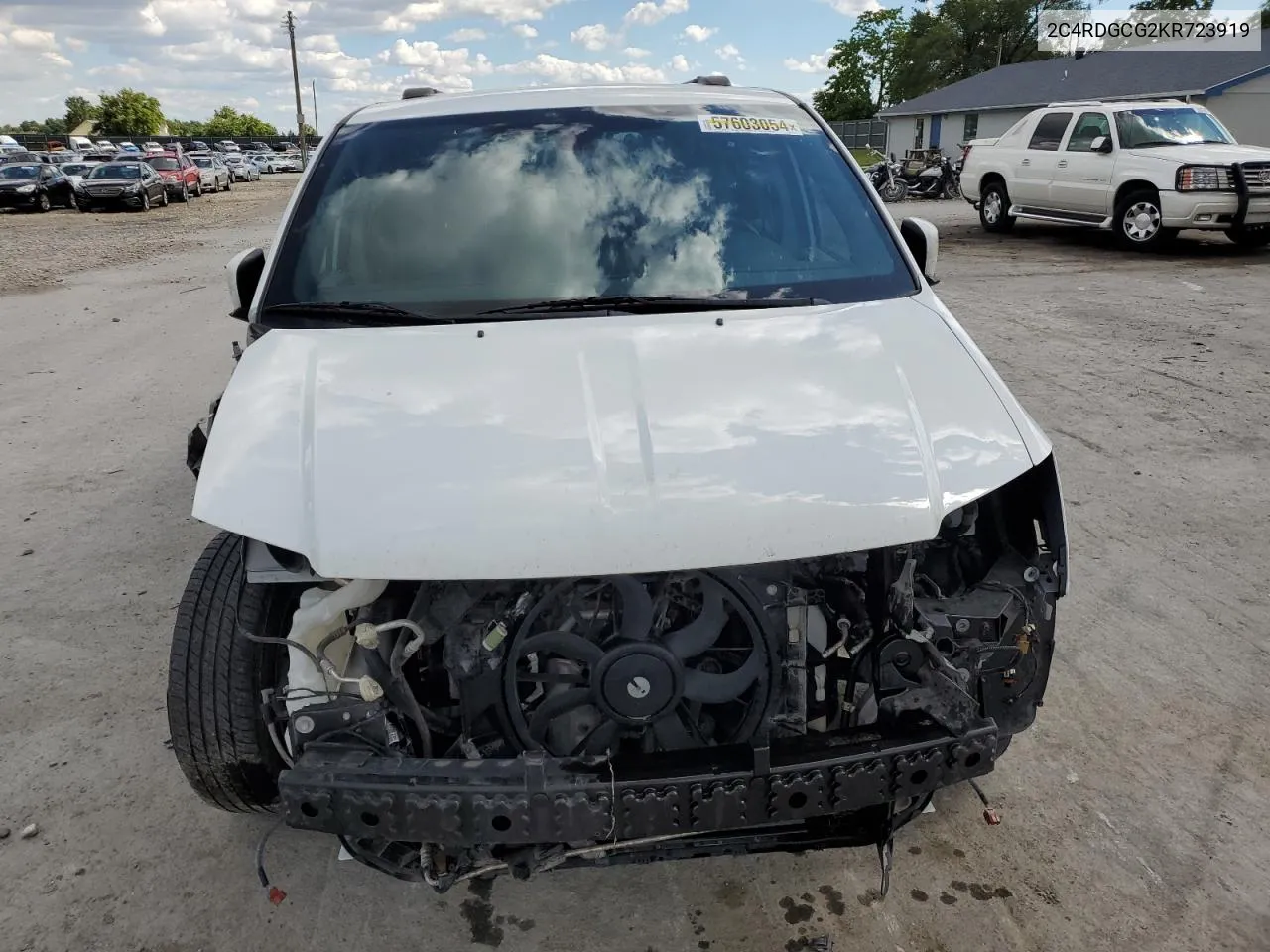 2C4RDGCG2KR723919 2019 Dodge Grand Caravan Sxt