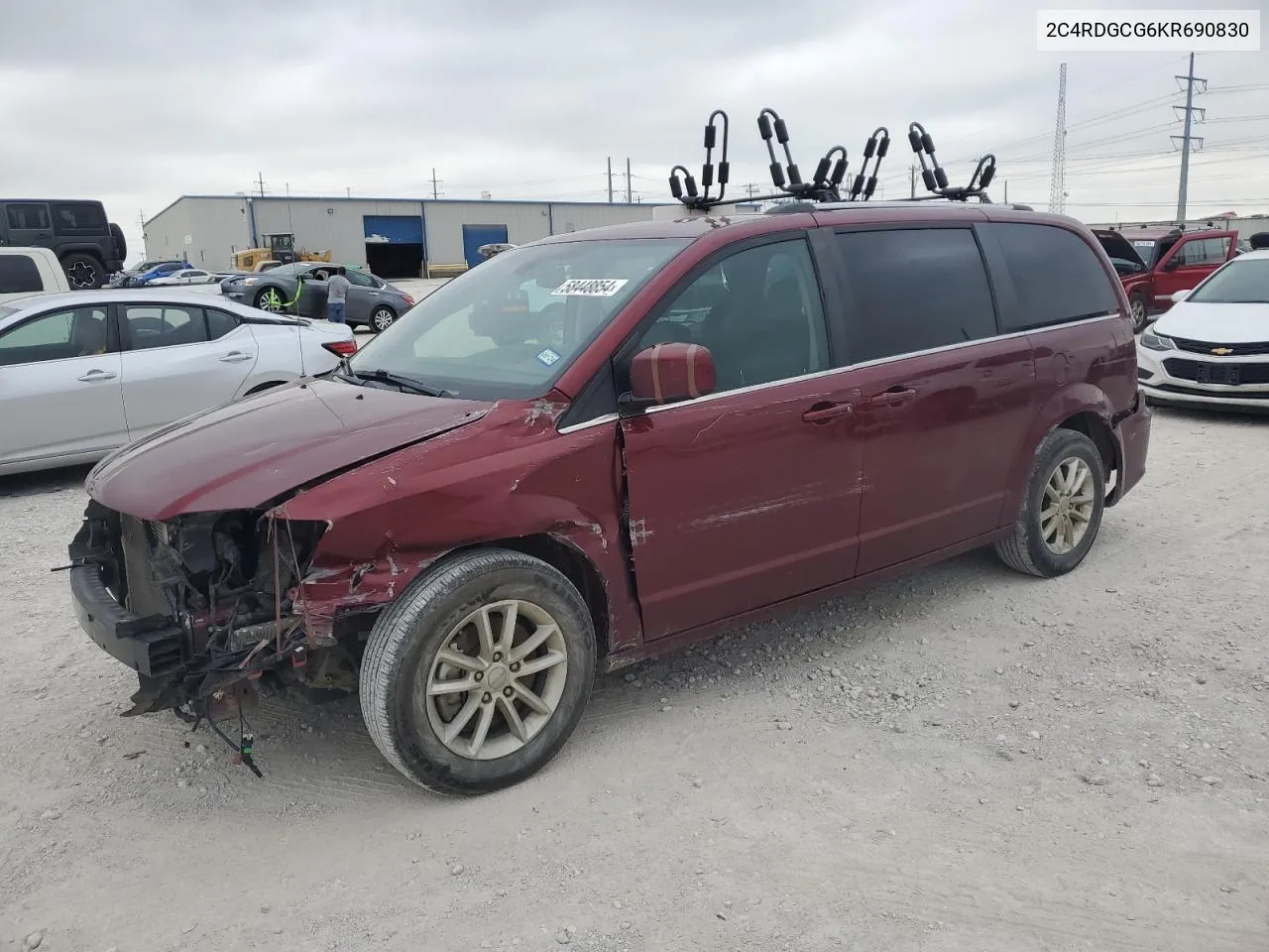 2C4RDGCG6KR690830 2019 Dodge Grand Caravan Sxt