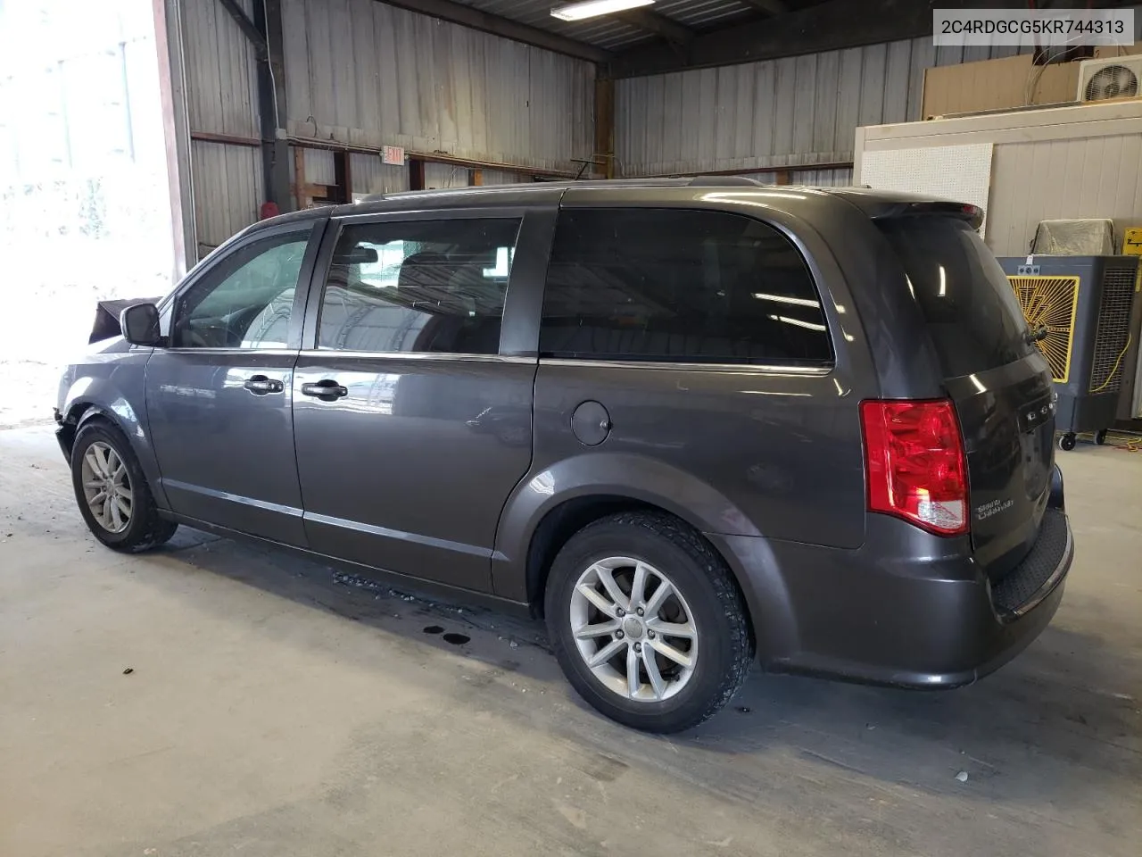 2C4RDGCG5KR744313 2019 Dodge Grand Caravan Sxt