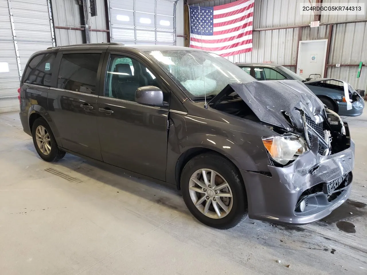 2C4RDGCG5KR744313 2019 Dodge Grand Caravan Sxt