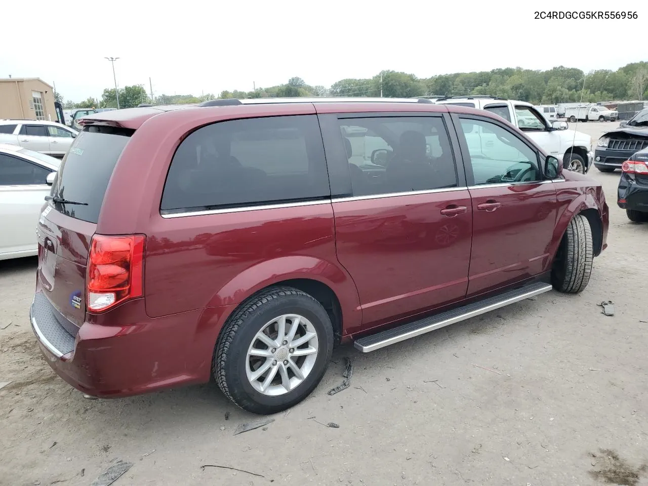 2019 Dodge Grand Caravan Sxt VIN: 2C4RDGCG5KR556956 Lot: 71258524