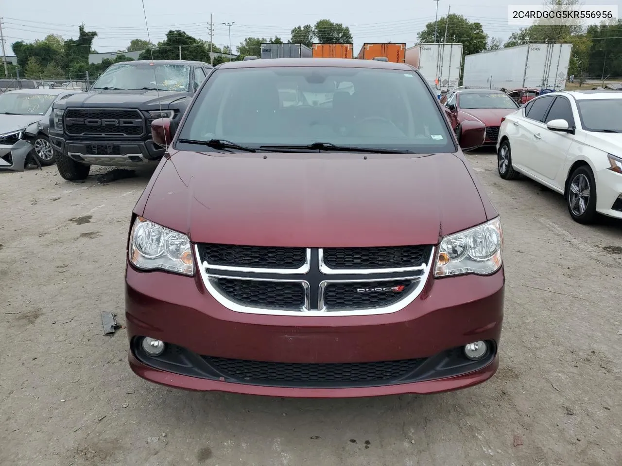 2C4RDGCG5KR556956 2019 Dodge Grand Caravan Sxt