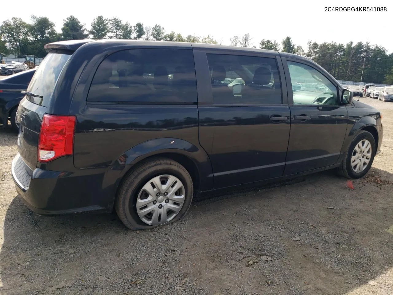 2C4RDGBG4KR541088 2019 Dodge Grand Caravan Se