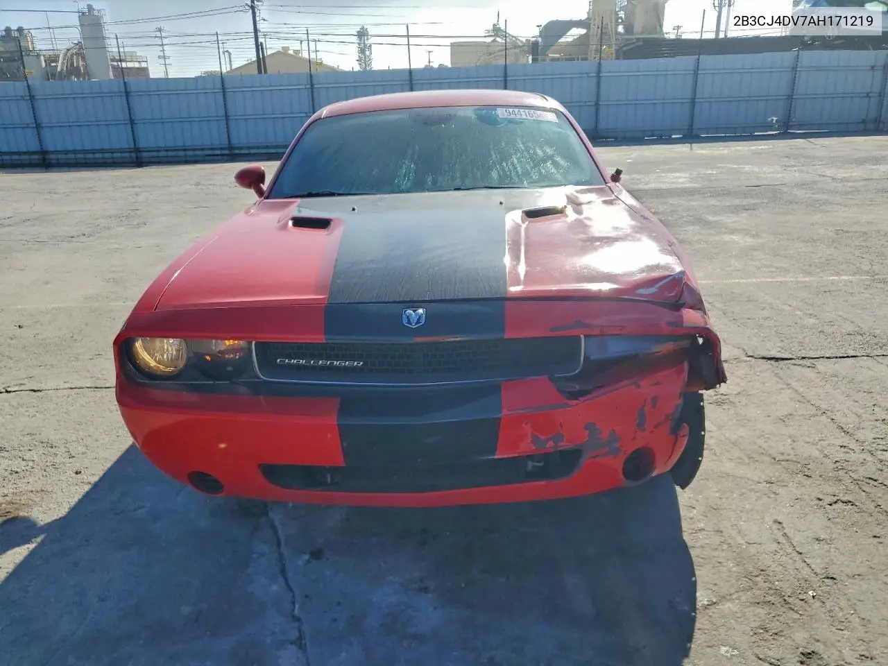 2B3CJ4DV7AH171219 2010 Dodge Challenger Se