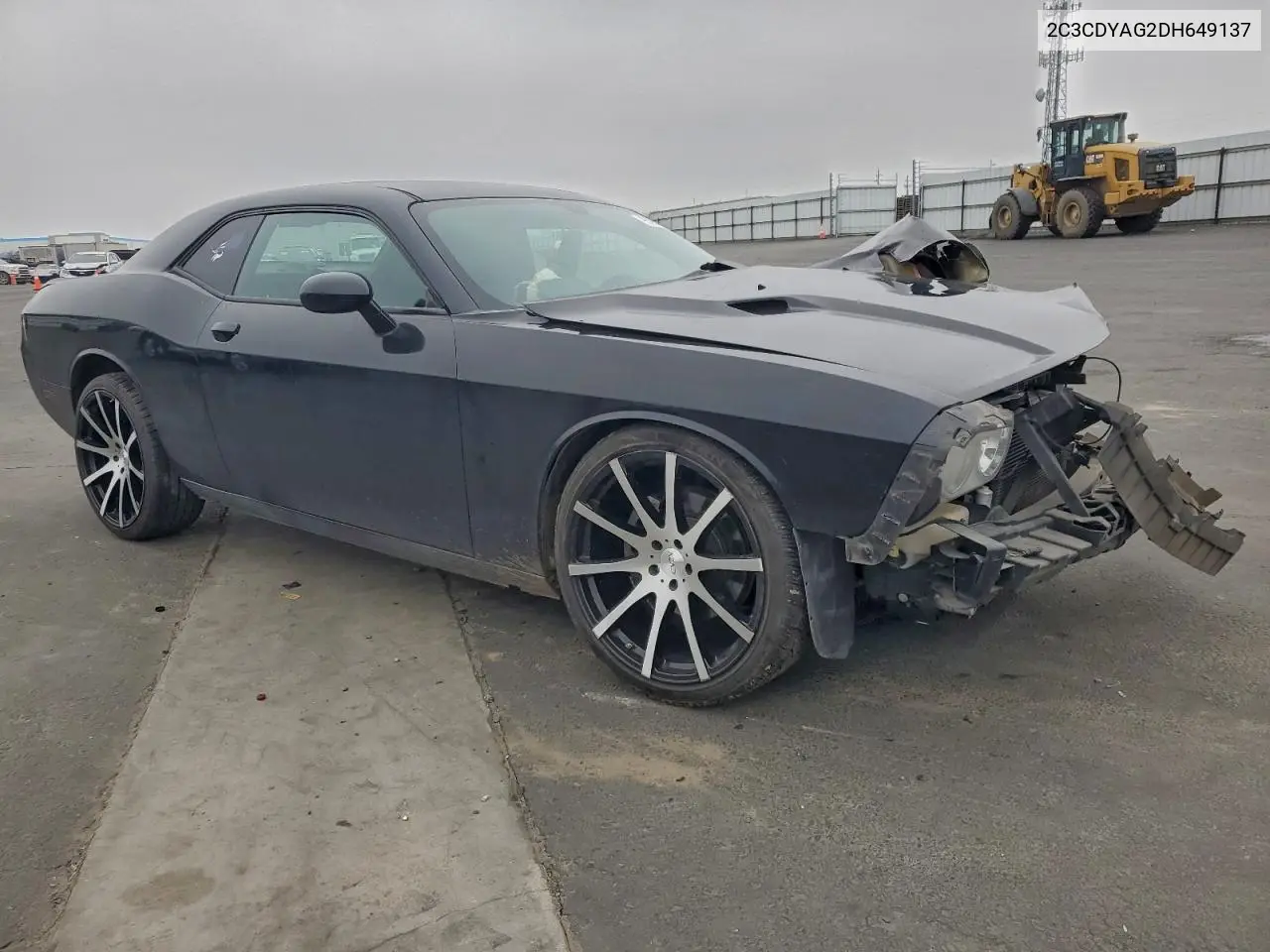 2C3CDYAG2DH649137 2013 Dodge Challenger Sxt