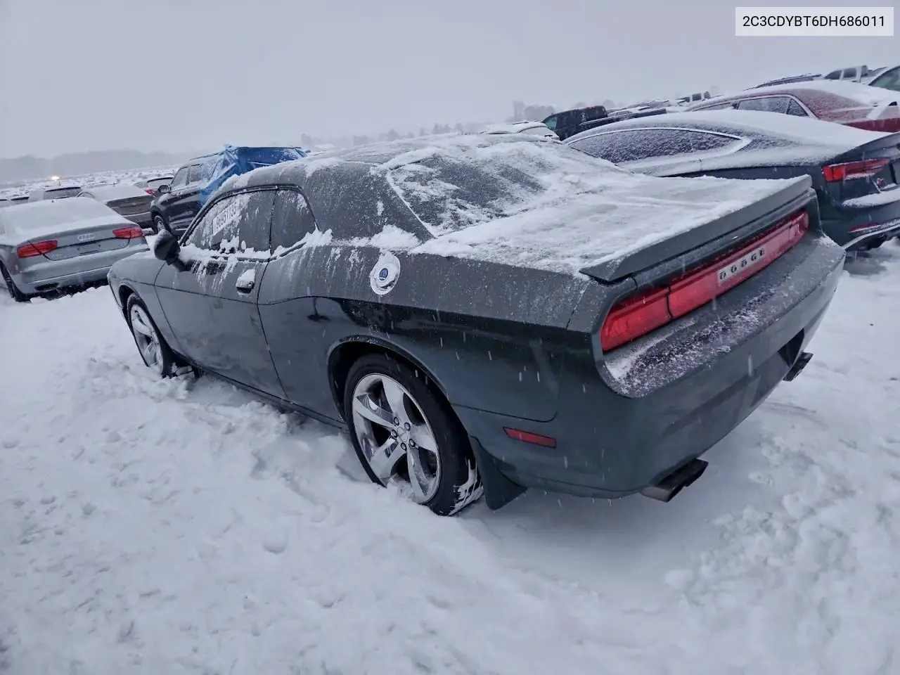 2C3CDYBT6DH686011 2013 Dodge Challenger R/T