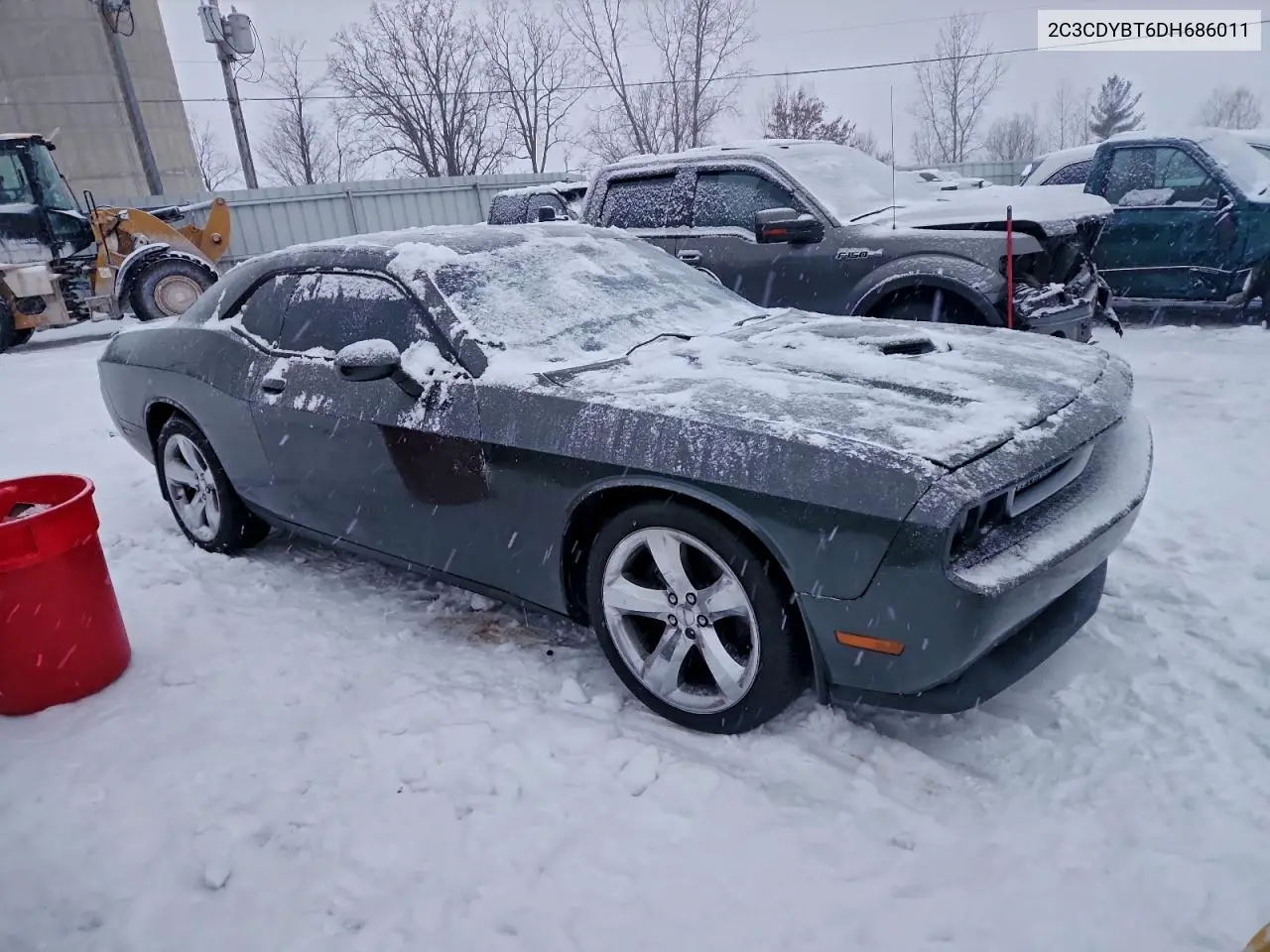 2C3CDYBT6DH686011 2013 Dodge Challenger R/T