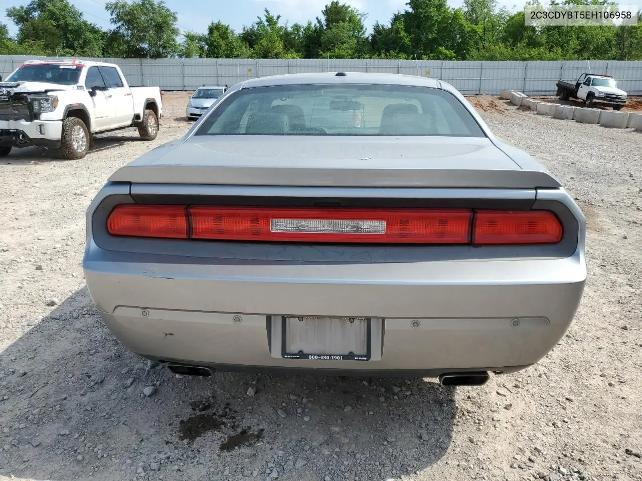 2C3CDYBT5EH106958 2014 Dodge Challenger R/T
