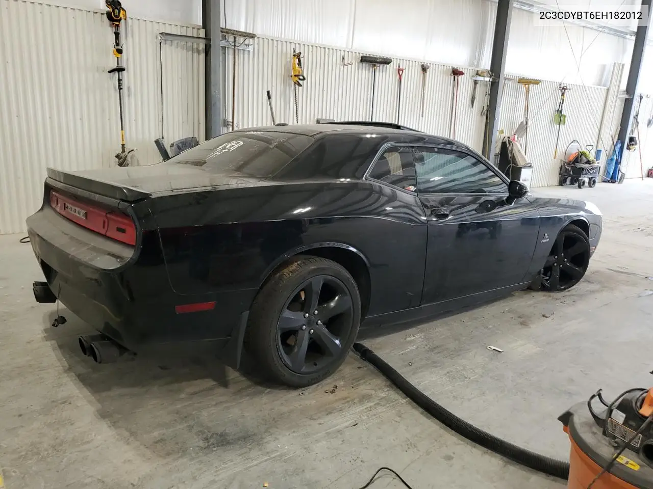 2C3CDYBT6EH182012 2014 Dodge Challenger R/T