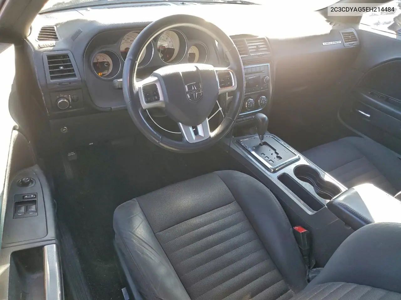 2C3CDYAG5EH214484 2014 Dodge Challenger Sxt