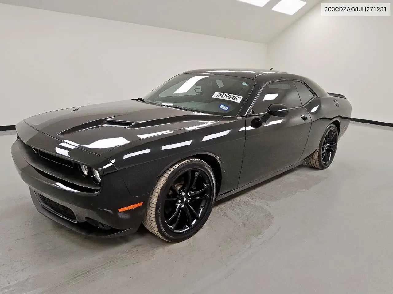 2C3CDZAG8JH271231 2018 Dodge Challenger Sxt