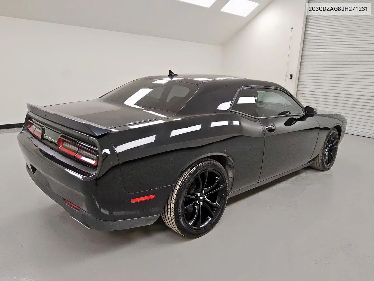 2C3CDZAG8JH271231 2018 Dodge Challenger Sxt