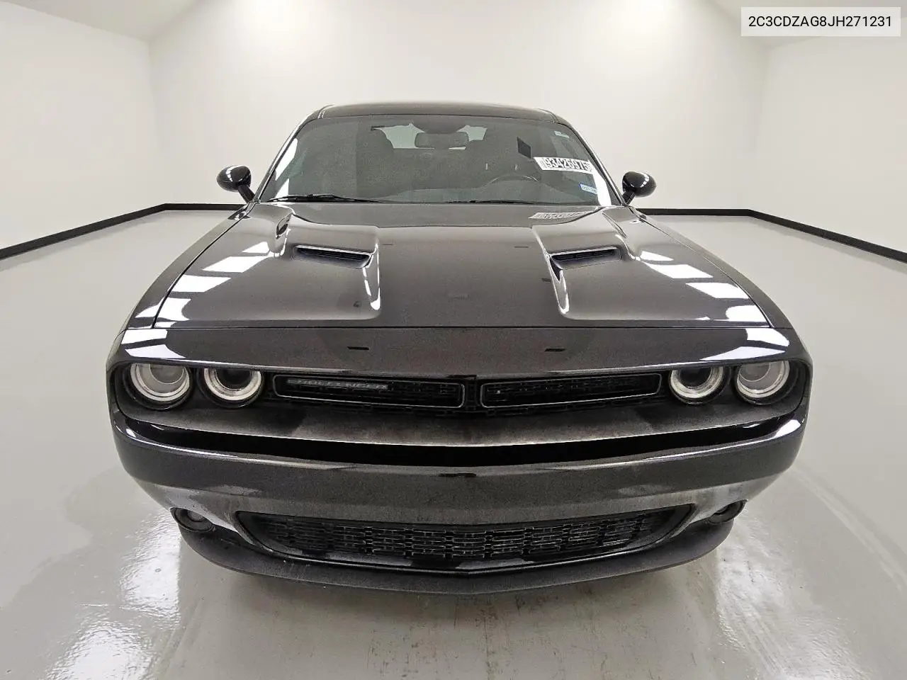 2C3CDZAG8JH271231 2018 Dodge Challenger Sxt