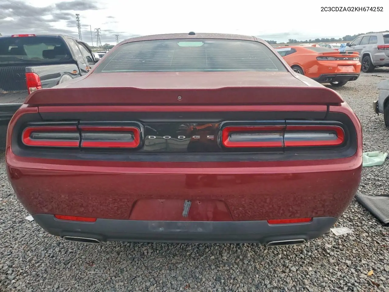 2C3CDZAG2KH674252 2019 Dodge Challenger Sxt