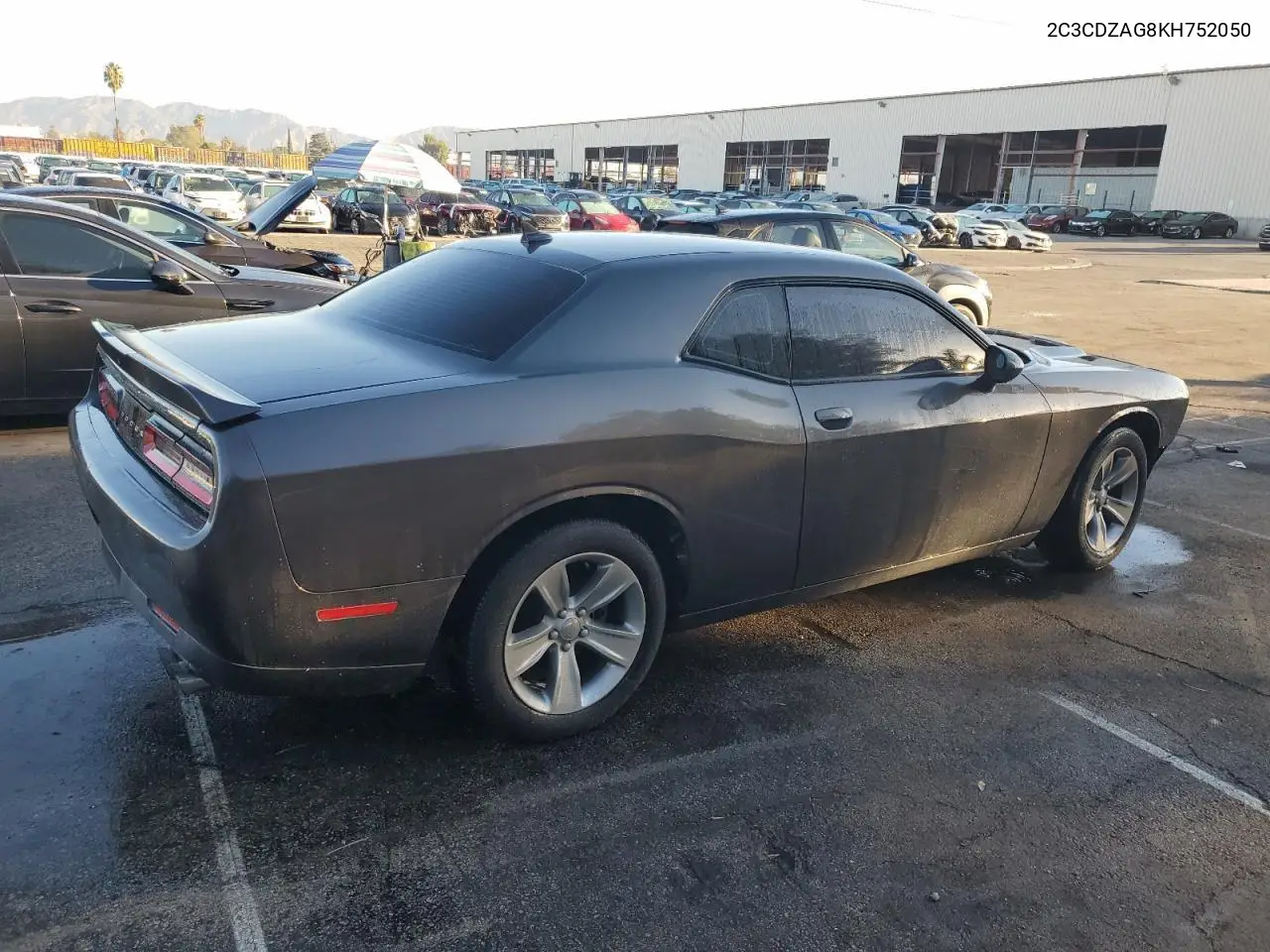 2C3CDZAG8KH752050 2019 Dodge Challenger Sxt
