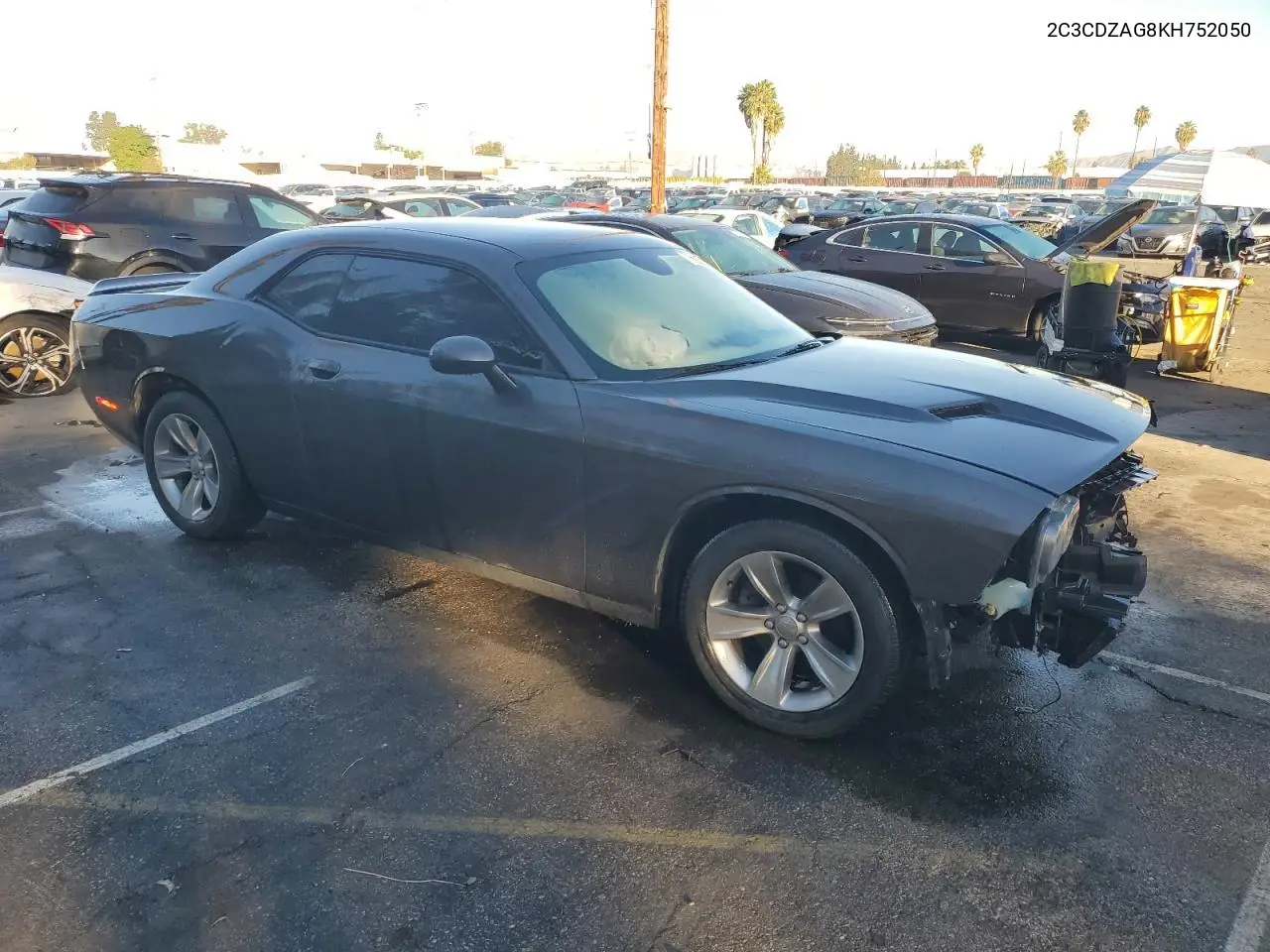 2C3CDZAG8KH752050 2019 Dodge Challenger Sxt