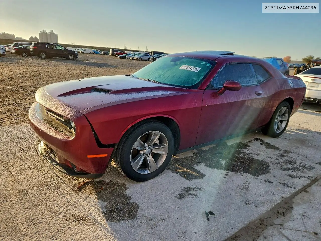 2C3CDZAG3KH744096 2019 Dodge Challenger Sxt