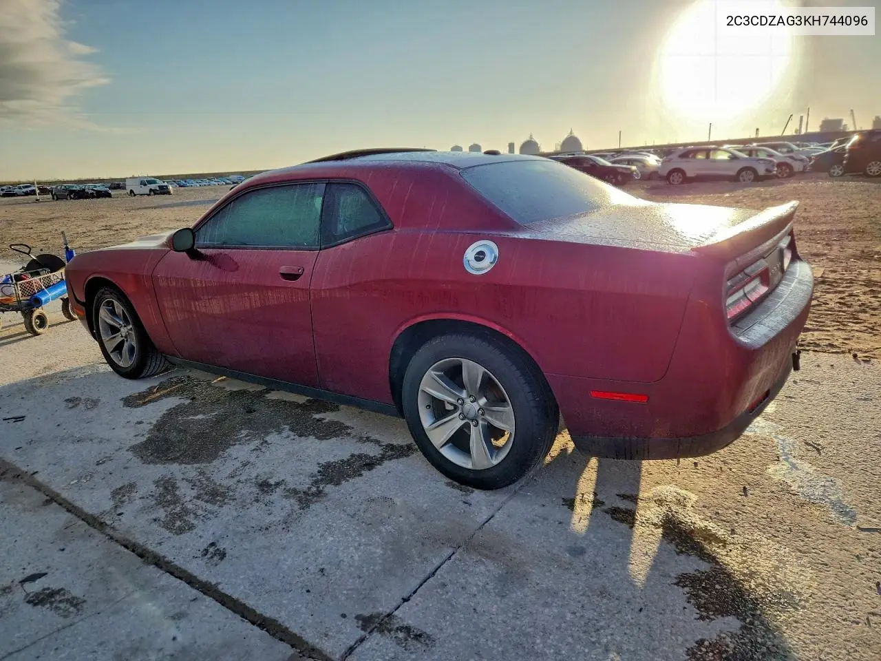 2C3CDZAG3KH744096 2019 Dodge Challenger Sxt