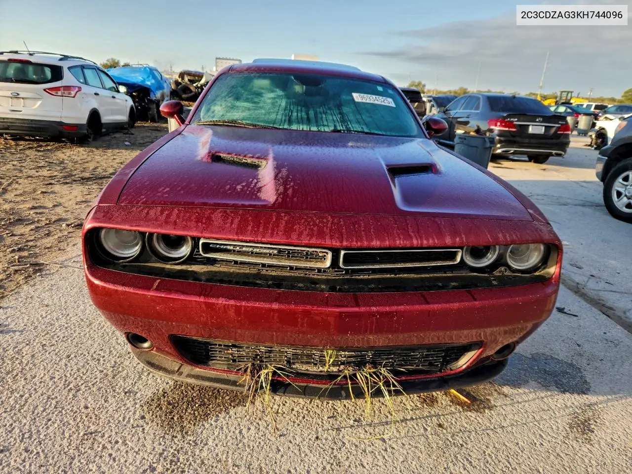 2C3CDZAG3KH744096 2019 Dodge Challenger Sxt