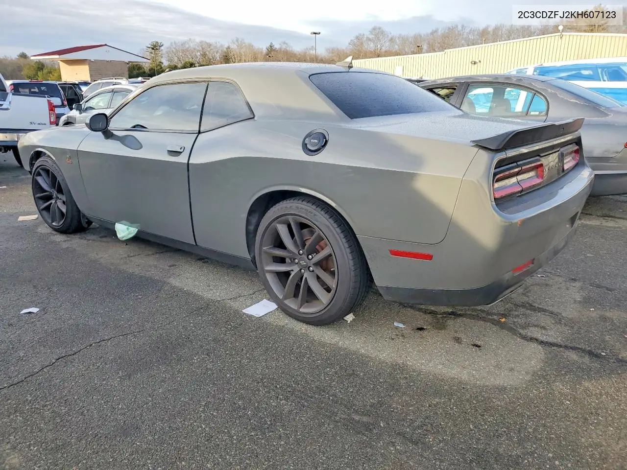 2C3CDZFJ2KH607123 2019 Dodge Challenger R/T Scat Pack