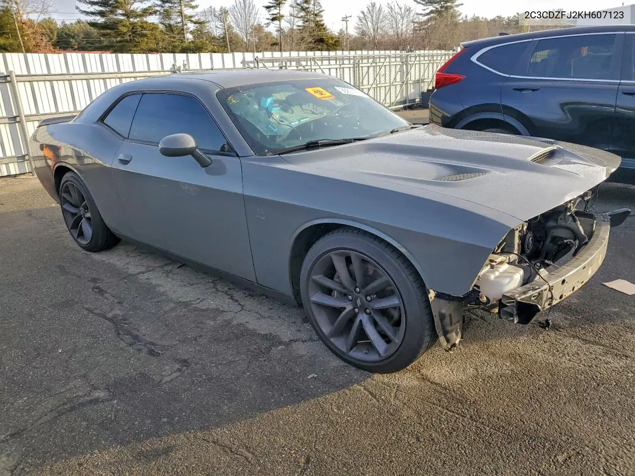 2C3CDZFJ2KH607123 2019 Dodge Challenger R/T Scat Pack