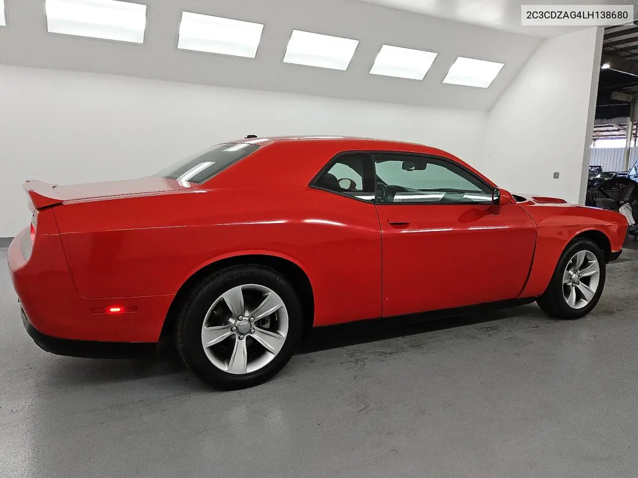 2C3CDZAG4LH138680 2020 Dodge Challenger Sxt