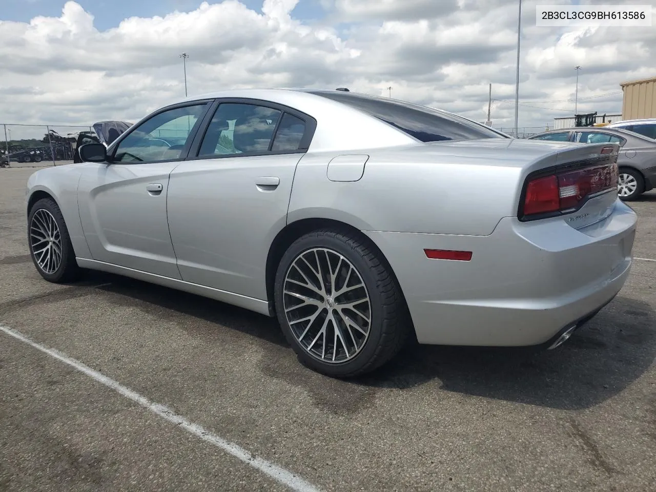 2B3CL3CG9BH613586 2011 Dodge Charger