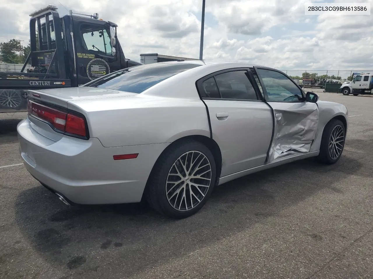 2B3CL3CG9BH613586 2011 Dodge Charger