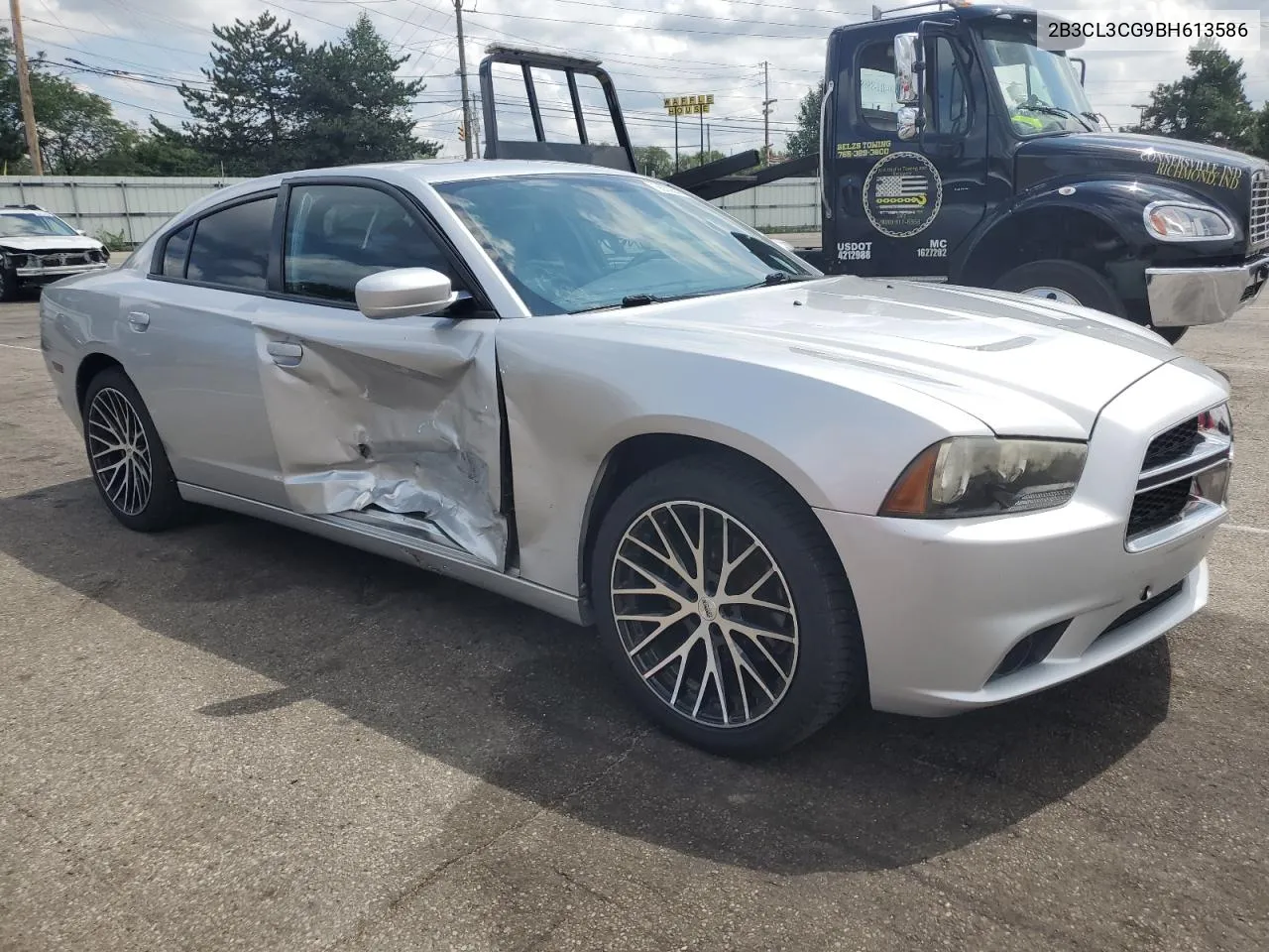 2B3CL3CG9BH613586 2011 Dodge Charger