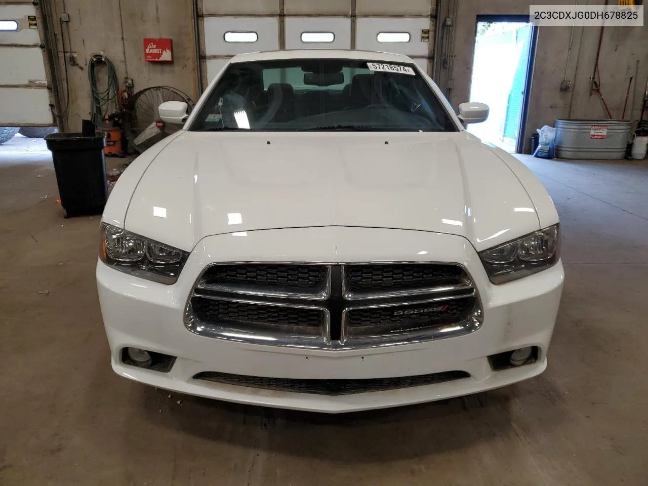 2C3CDXJG0DH678825 2013 Dodge Charger Sxt