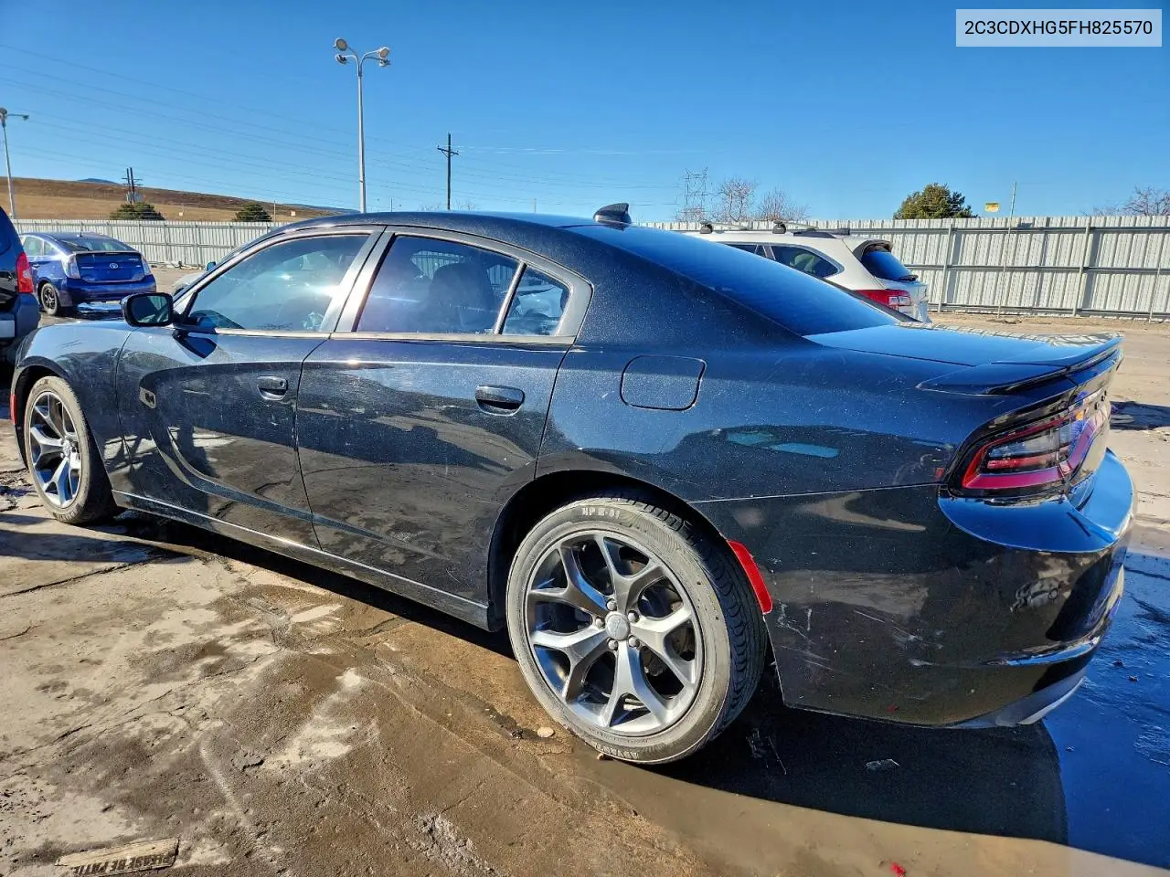 2C3CDXHG5FH825570 2015 Dodge Charger Sxt