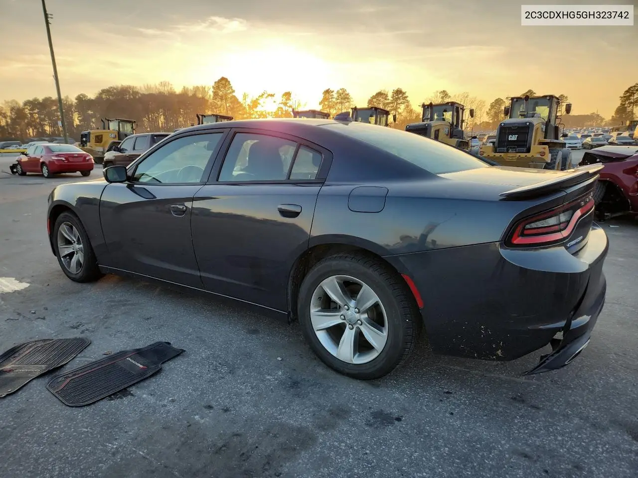 2C3CDXHG5GH323742 2016 Dodge Charger Sxt