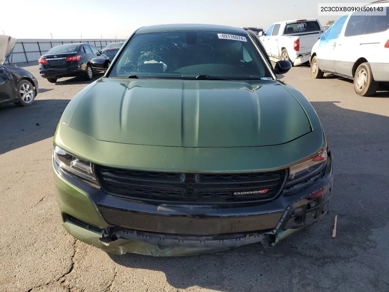 2C3CDXBG9KH506143 2019 Dodge Charger Sxt