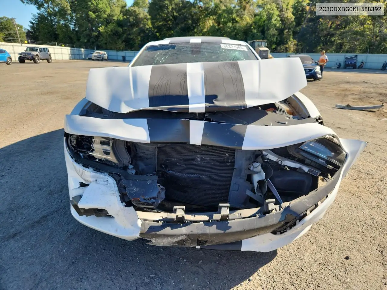 2C3CDXBG0KH588392 2019 Dodge Charger Sxt