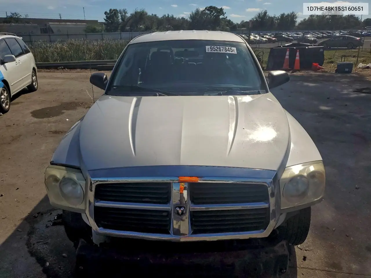 1D7HE48K15S160651 2005 Dodge Dakota Quad Slt