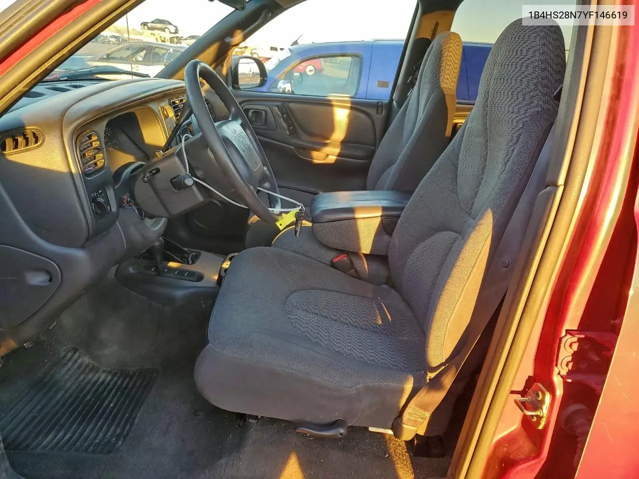 1B4HS28N7YF146619 2000 Dodge Durango