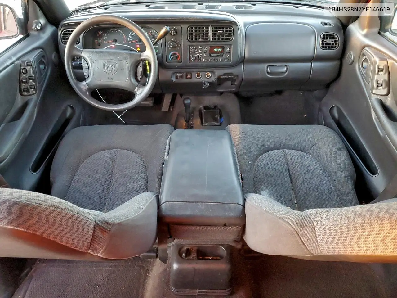 1B4HS28N7YF146619 2000 Dodge Durango