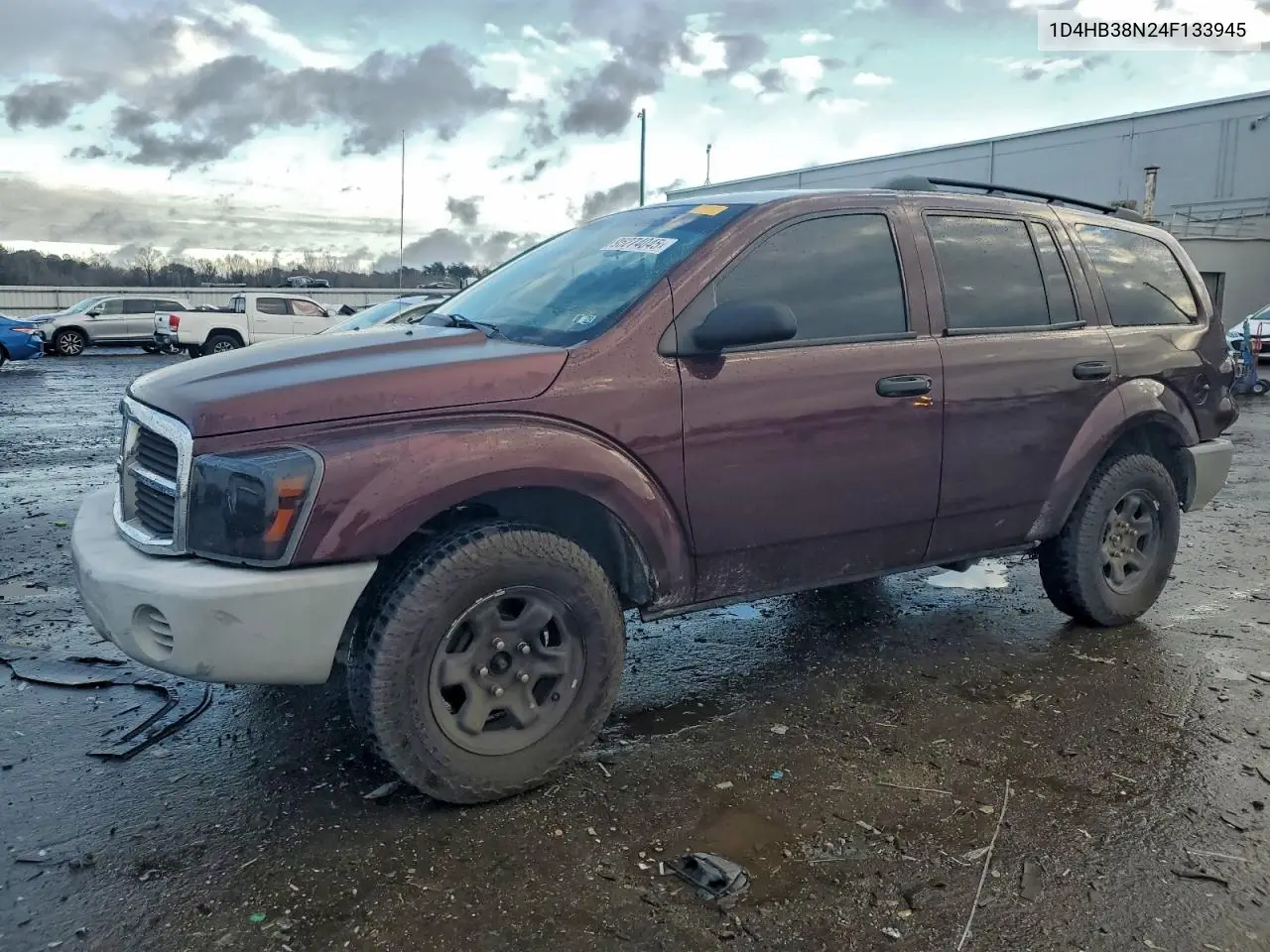 1D4HB38N24F133945 2004 Dodge Durango St