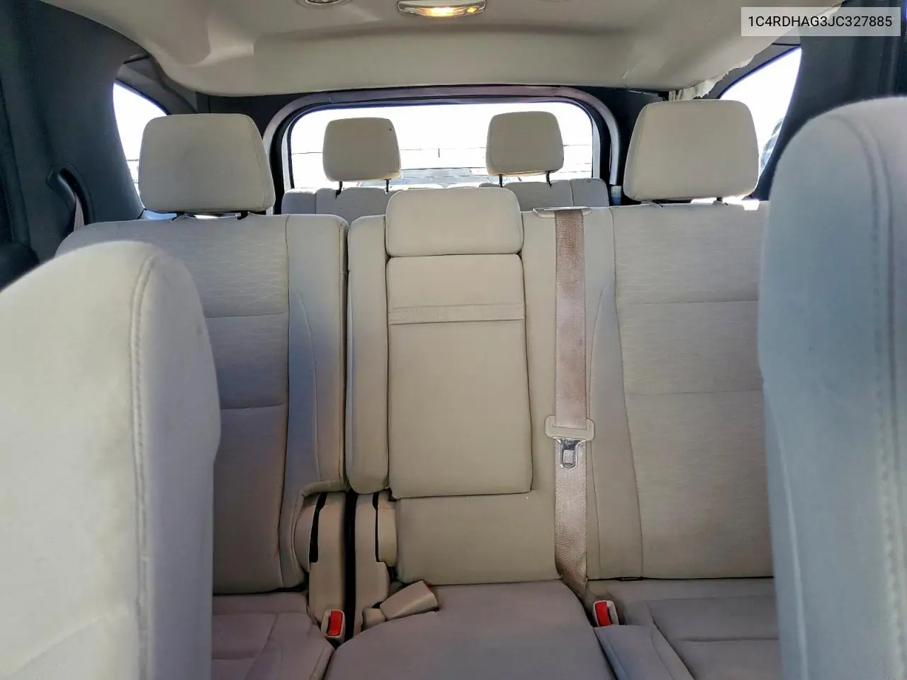1C4RDHAG3JC327885 2018 Dodge Durango Sxt