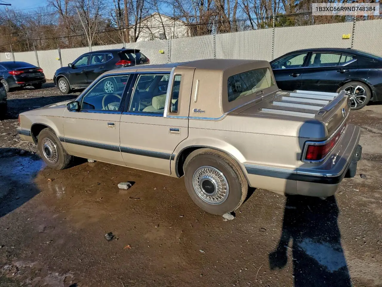 1B3XC56R9ND748384 1992 Dodge Dynasty Le