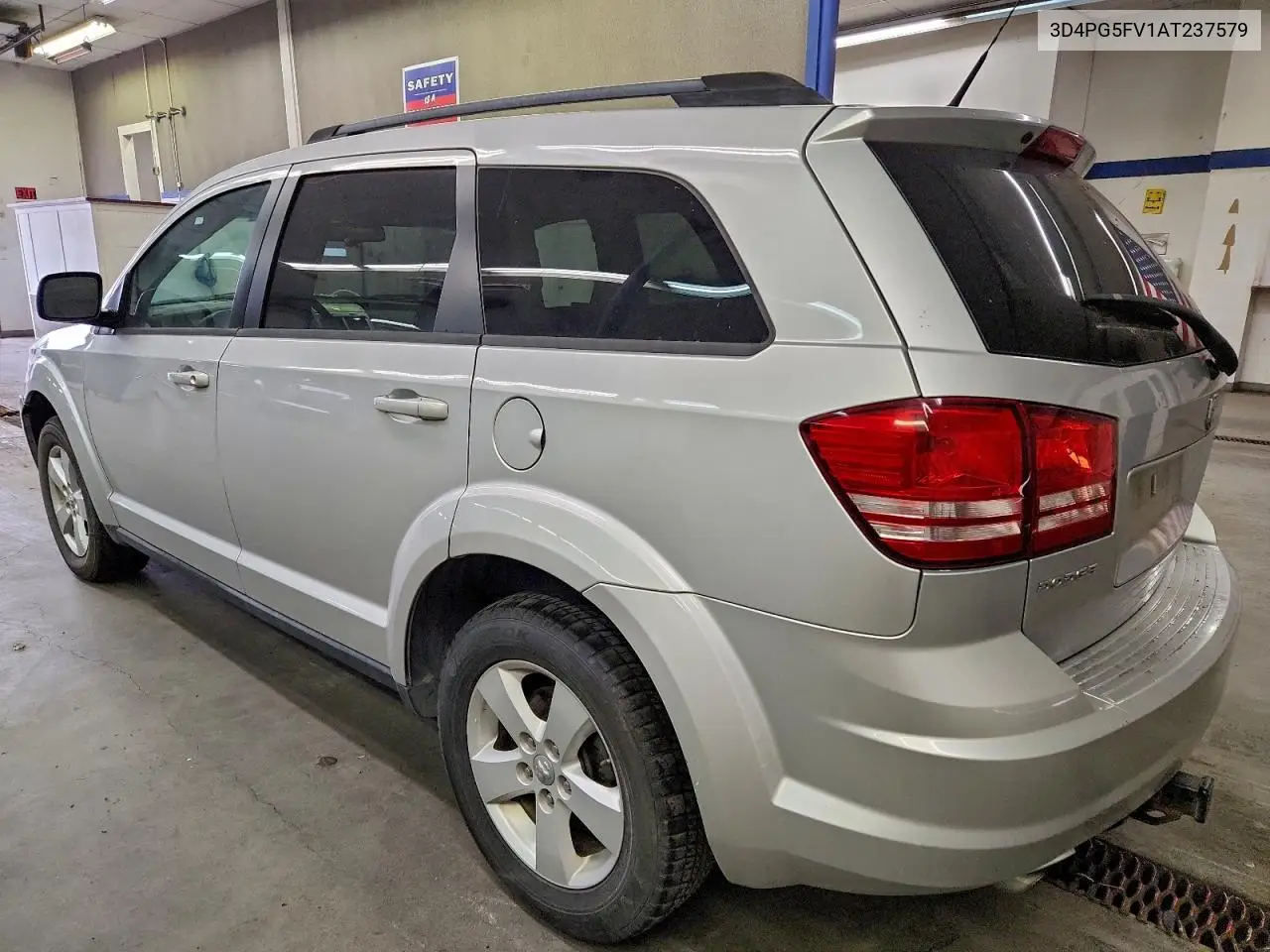 3D4PG5FV1AT237579 2010 Dodge Journey Sxt