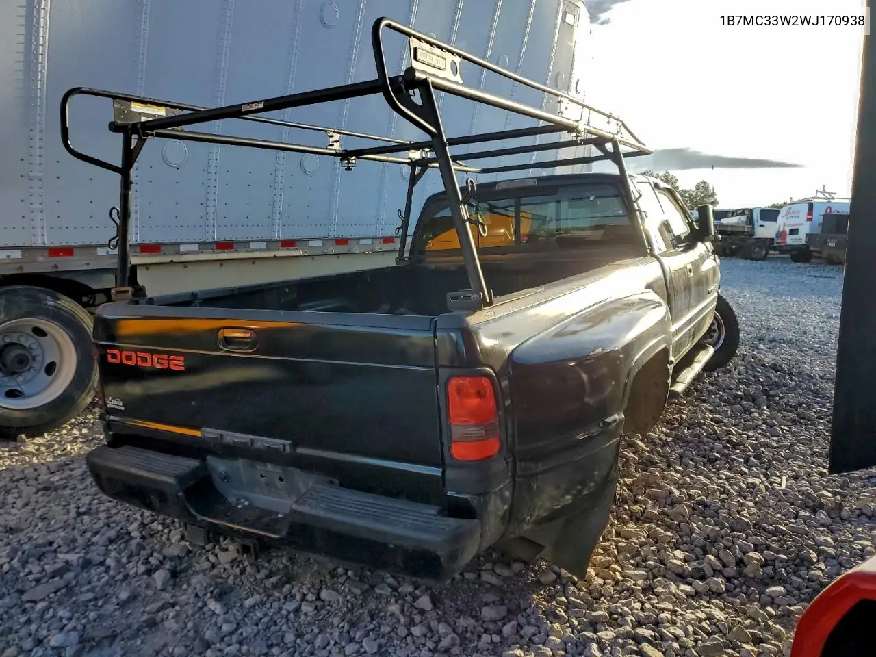 1B7MC33W2WJ170938 1998 Dodge Ram 3500