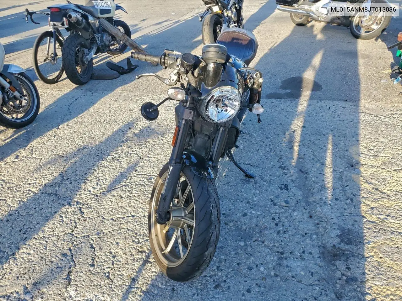 ML015ANM8JT013036 2018 Ducati Scrambler 800