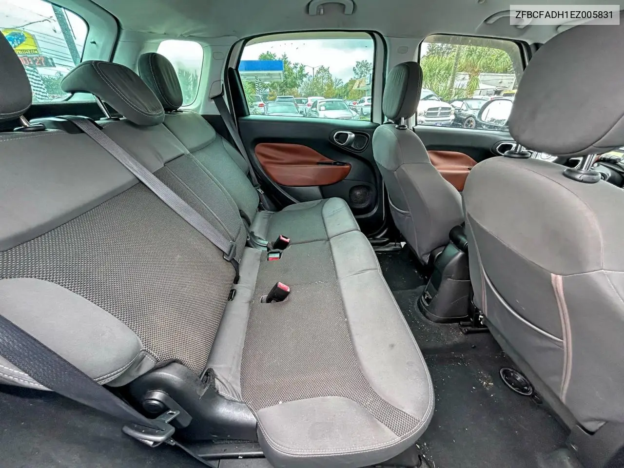 ZFBCFADH1EZ005831 2014 Fiat 500L Trekking
