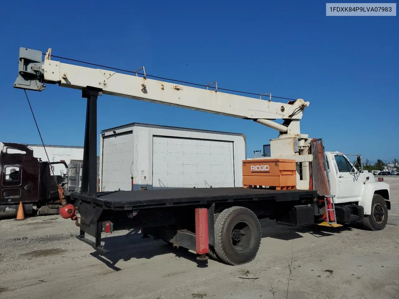 1990 Ford F800 F VIN: 1FDXK84P9LVA07983 Lot: 89676845