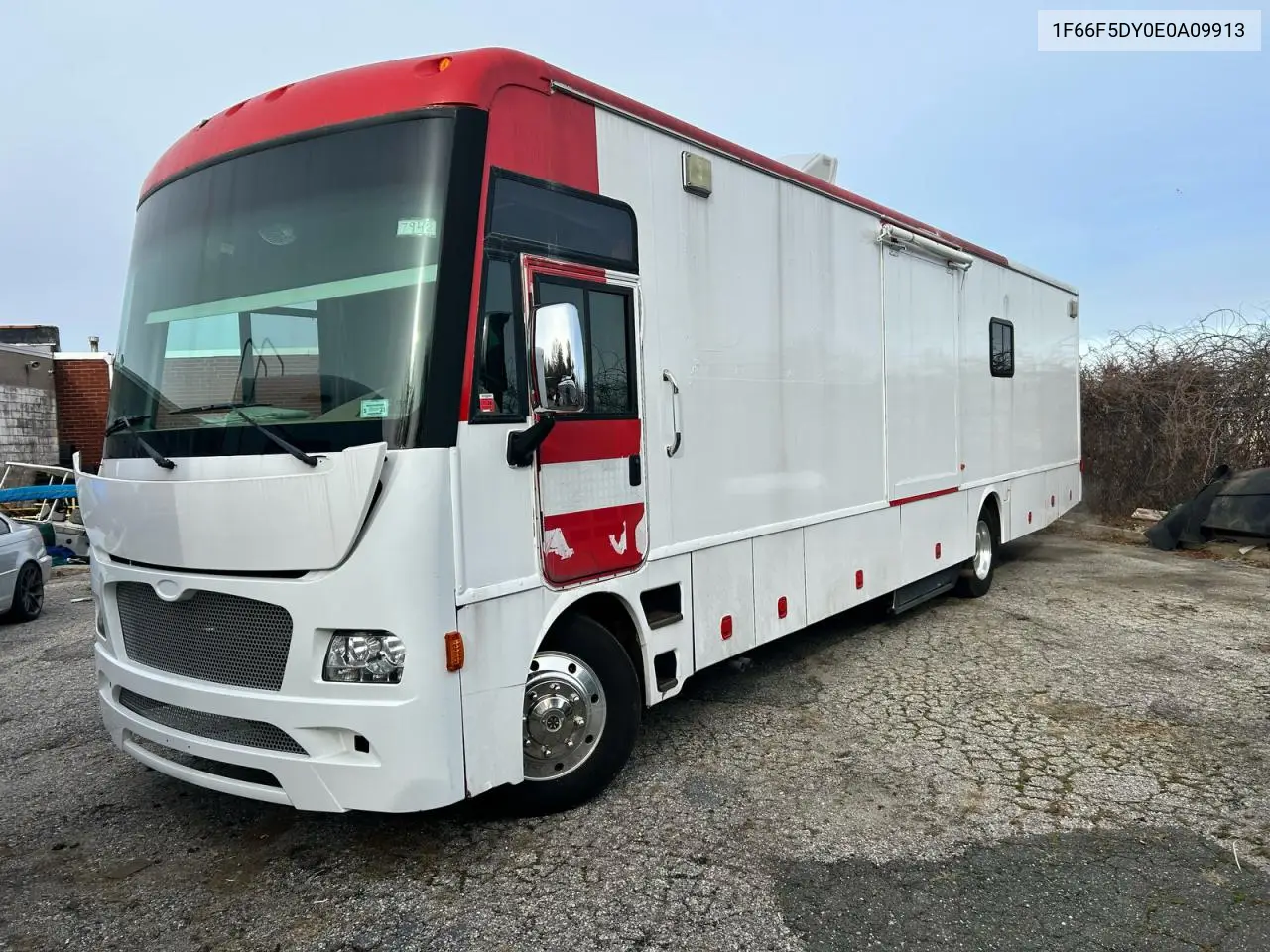 1F66F5DY0E0A09913 2014 Ford F53